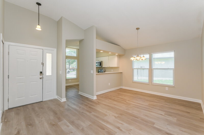 2,215/Mo, 10243 Allenwood Dr Riverview, FL 33569 Dining Room View