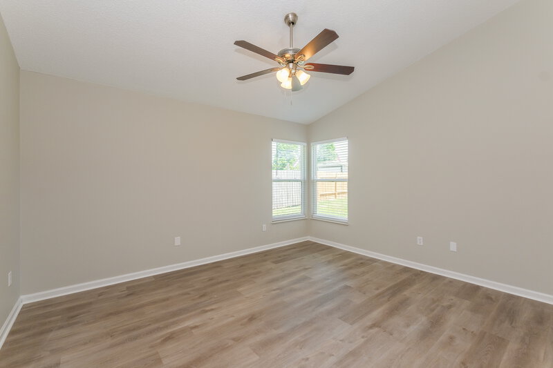 2,215/Mo, 10243 Allenwood Dr Riverview, FL 33569 Main Bedroom View