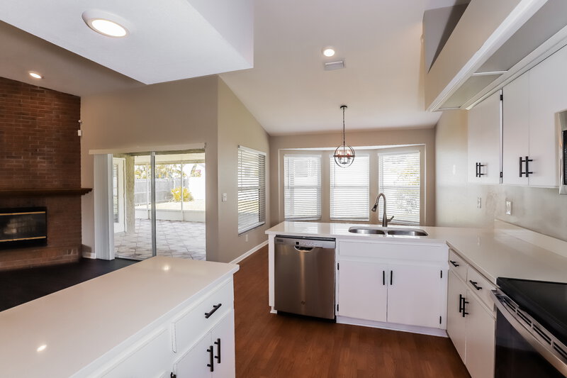 2,365/Mo, 1826 Citrus Orchard Way Valrico, FL 33594 Kitchen View 3