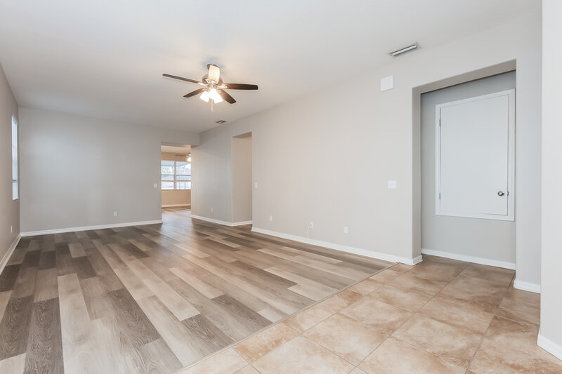 2,105/Mo, 11171 Golden Silence Dr Riverview, FL 33579 Living Room View