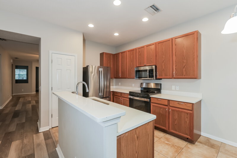 2,105/Mo, 11171 Golden Silence Dr Riverview, FL 33579 Kitchen View 3