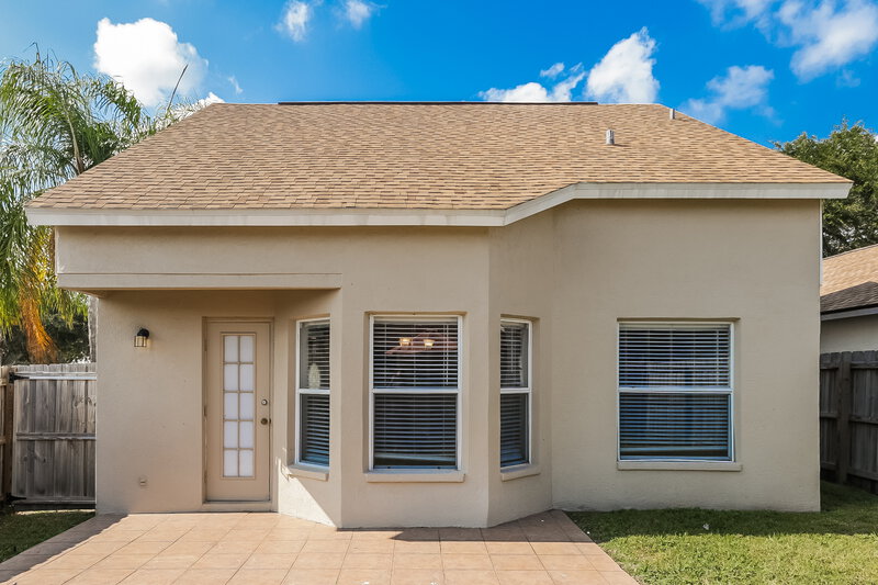 2,140/Mo, 6032 Pointe Pleasant Blvd Wesley Chapel, FL 33545 Rear View