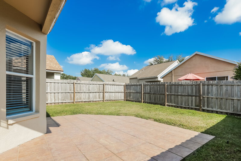 2,140/Mo, 6032 Pointe Pleasant Blvd Wesley Chapel, FL 33545 Rear View 2