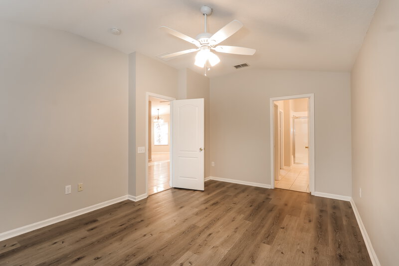 1,895/Mo, 5103 Gato del Sol Cir Wesley Chapel, FL 33544 Main Bedroom View