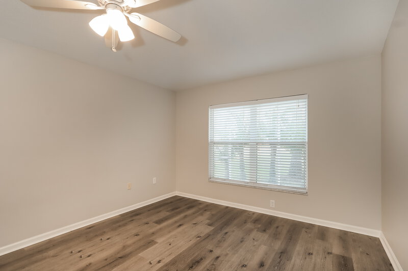 1,895/Mo, 5103 Gato del Sol Cir Wesley Chapel, FL 33544 Main Bedroom View 2