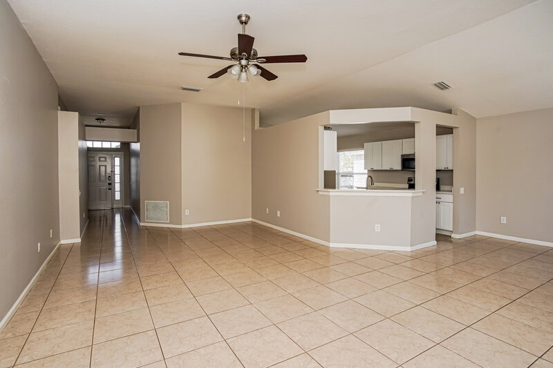 2,265/Mo, 12432 Tree Pointe Ct Riverview, FL 33578 Living Room View