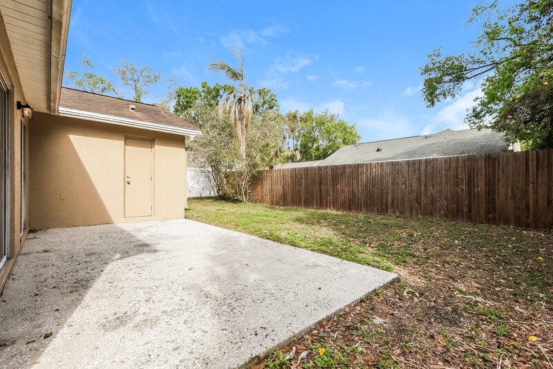 2,150/Mo, 1006 Bloom Hill Ave Valrico, FL 33596 Rear View