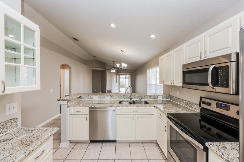 2,105/Mo, 8522 Hawbuck St Trinity, FL 34655 Kitchen View