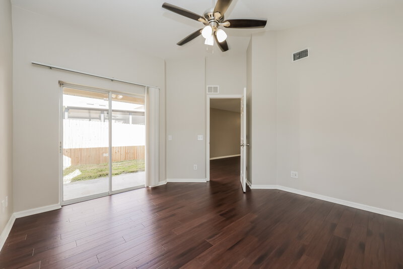 2,105/Mo, 8522 Hawbuck St Trinity, FL 34655 Main Bedroom View 2