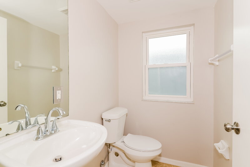2,365/Mo, 12947 Fennway Ridge Dr Riverview, FL 33579 Bathroom View 2