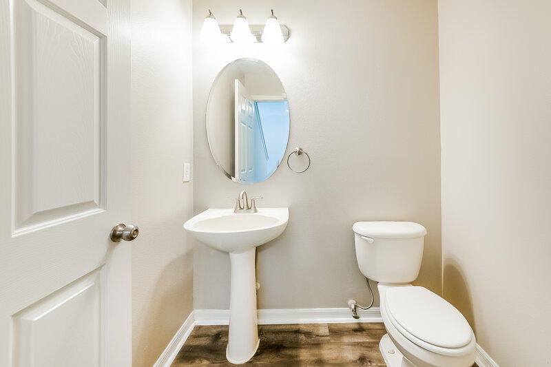 2,195/Mo, 11025 Golden Silence Dr Riverview, FL 33579 Bathroom View 2