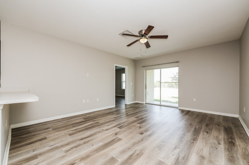 2,140/Mo, 10540 Whispering Hammock Dr Riverview, FL 33578 Living Room View 2