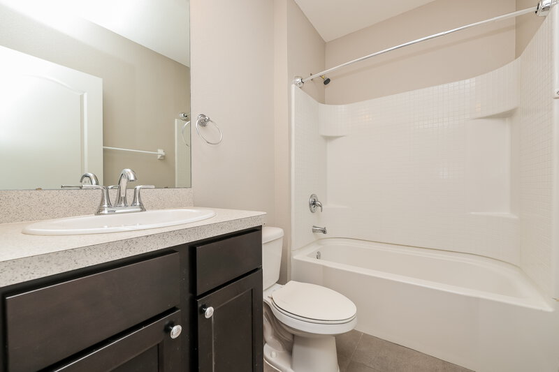 2,140/Mo, 10540 Whispering Hammock Dr Riverview, FL 33578 Bathroom View