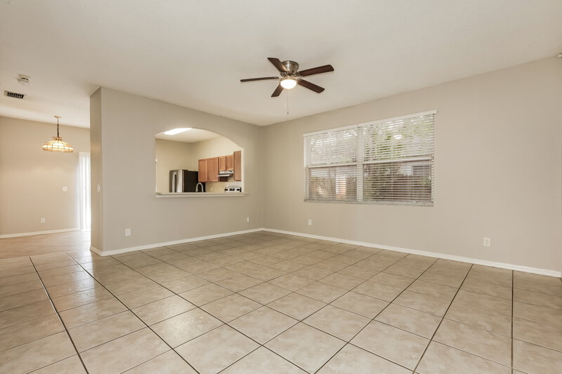 2,155/Mo, 11507 Wellman Dr Riverview, FL 33578 Living Room View 2