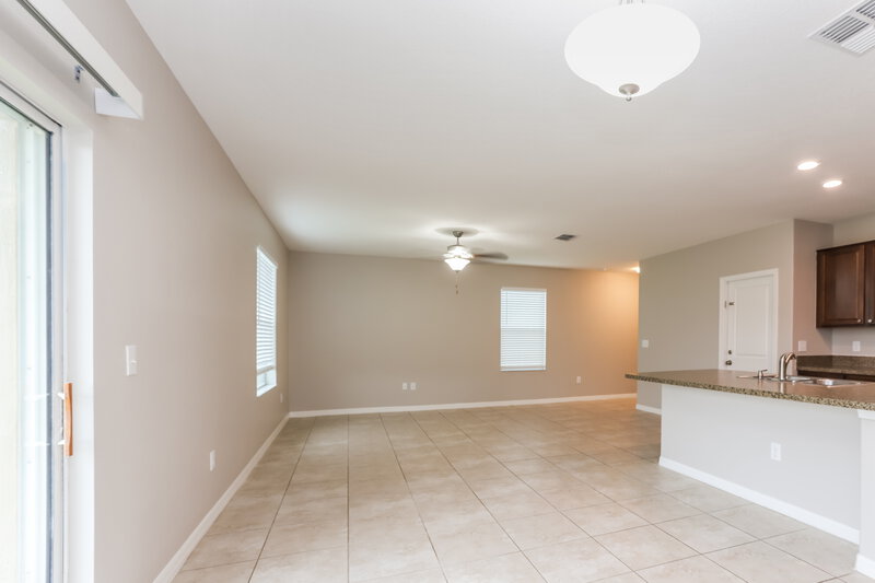 2,305/Mo, 6507 Trent Creek Dr Sun City Center, FL 33573 Dining Room View