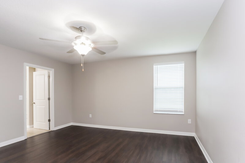 2,305/Mo, 6507 Trent Creek Dr Sun City Center, FL 33573 Main Bedroom View