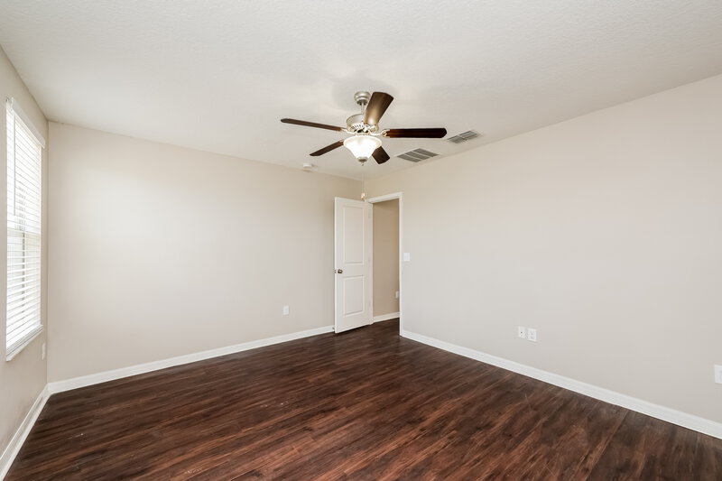 2,320/Mo, 6507 Trent Creek Dr Sun City Center, FL 33573 Main Bedroom View 2