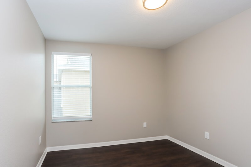 2,305/Mo, 6507 Trent Creek Dr Sun City Center, FL 33573 Bedroom View