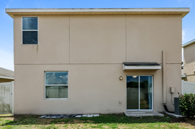 2,320/Mo, 6507 Trent Creek Dr Sun City Center, FL 33573 Rear View