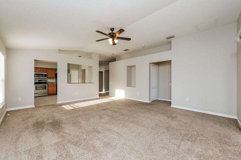 1,940/Mo, 25150 Lexington Oaks Blvd Wesley Chapel, FL 33544 Family Room View