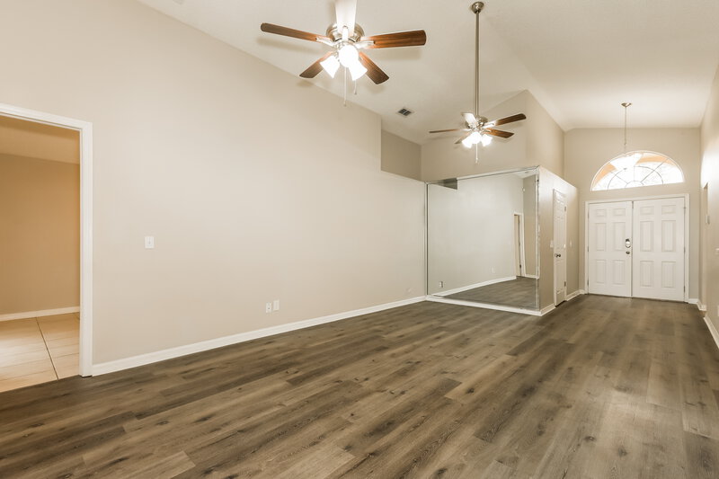 2,035/Mo, 2524 Gotham Way Valrico, FL 33596 Living Room View