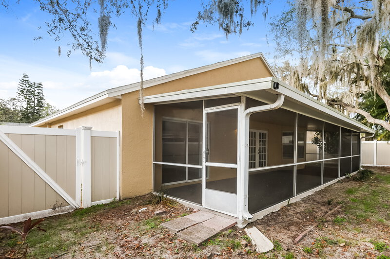 2,035/Mo, 2524 Gotham Way Valrico, FL 33596 Rear View