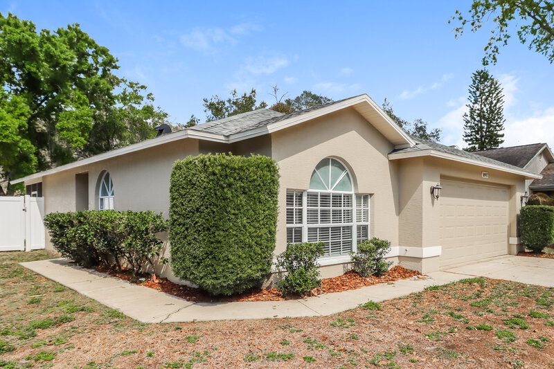 2,040/Mo, 10917 Freemont Dr New Port Richey, FL 34654 Front View