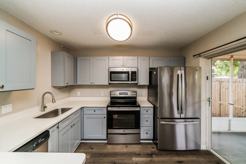 2,310/Mo, 1424 Dew Bloom Rd Valrico, FL 33594 Kitchen View