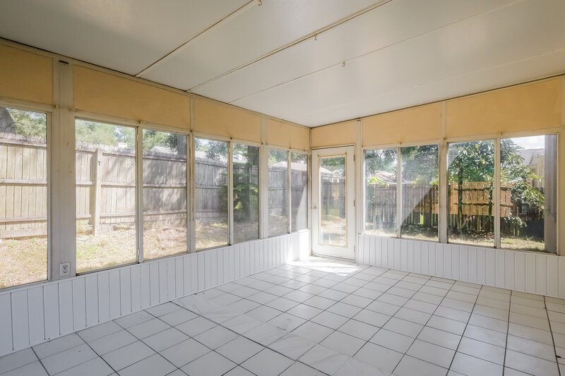 1,930/Mo, 5213 Watson Rd Riverview, FL 33578 Sun Room View
