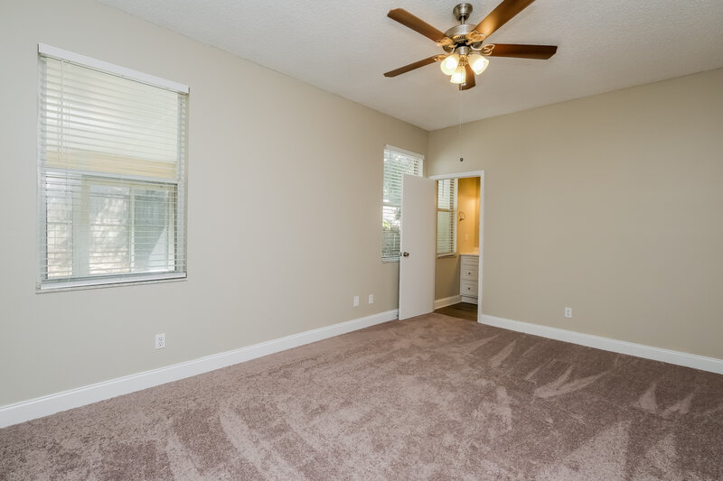 1,930/Mo, 5213 Watson Rd Riverview, FL 33578 Main Bedroom View 2