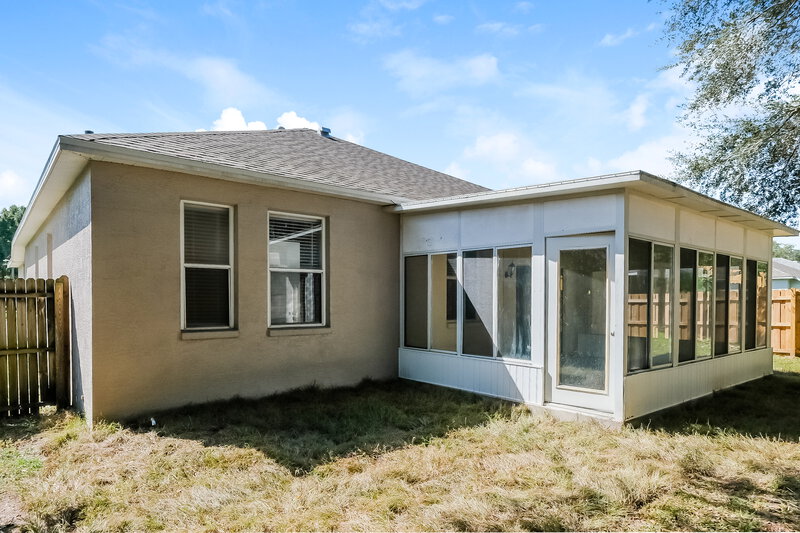 1,930/Mo, 5213 Watson Rd Riverview, FL 33578 Rear View