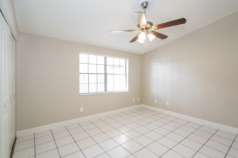 2,420/Mo, 3277 Fox Lake Dr Tampa, FL 33618 Main Bedroom View