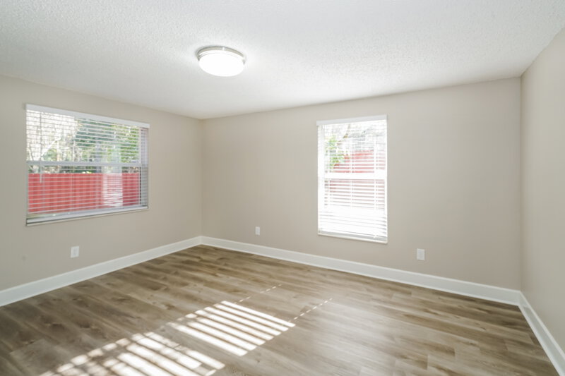 2,420/Mo, 3277 Fox Lake Dr Tampa, FL 33618 Bedroom View