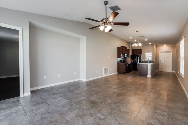 1,930/Mo, 7240 Salt River Ave Sun City Center, FL 33573 Living Room View