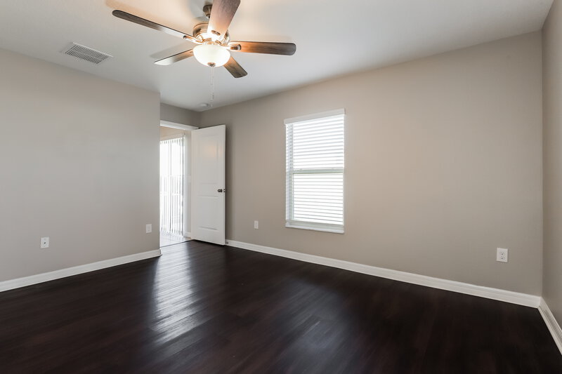 1,930/Mo, 7240 Salt River Ave Sun City Center, FL 33573 Main Bedroom View