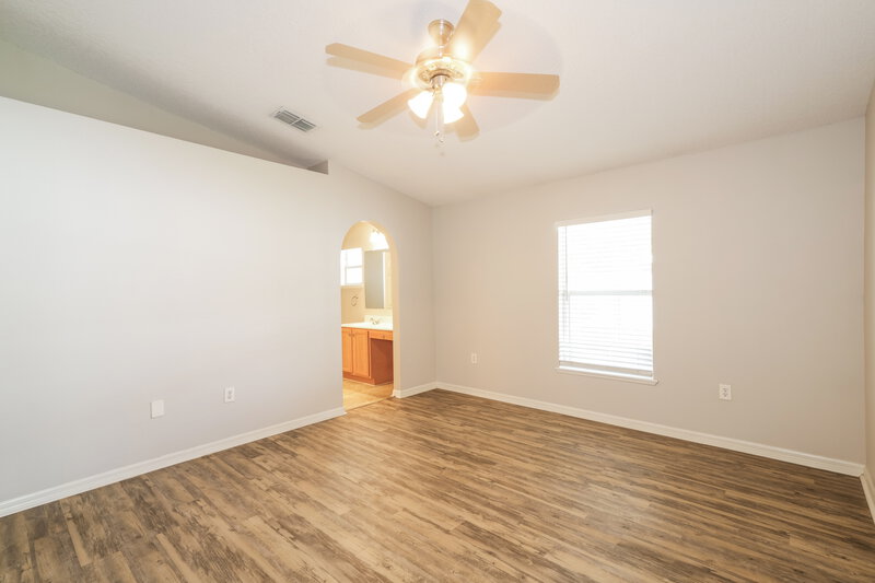 2,255/Mo, 3245 Bellericay Ln Land O Lakes, FL 34638 Main Bedroom View