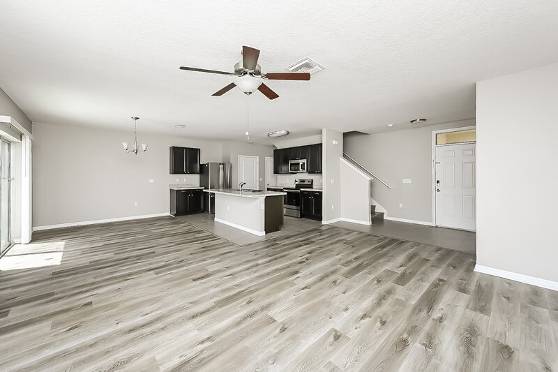 4,040/Mo, 10117 Mangrove Well Rd Ruskin, FL 33573 Living Room View
