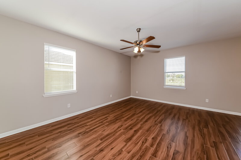 4,170/Mo, 608 19th St NW Ruskin, FL 33570 Family Room View