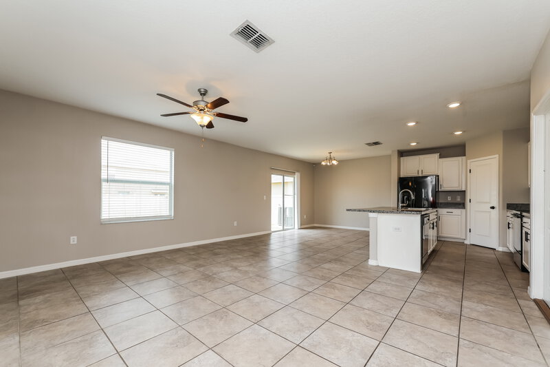 2,425/Mo, 15423 Dark Star Ln Ruskin, FL 33573 Living Room View