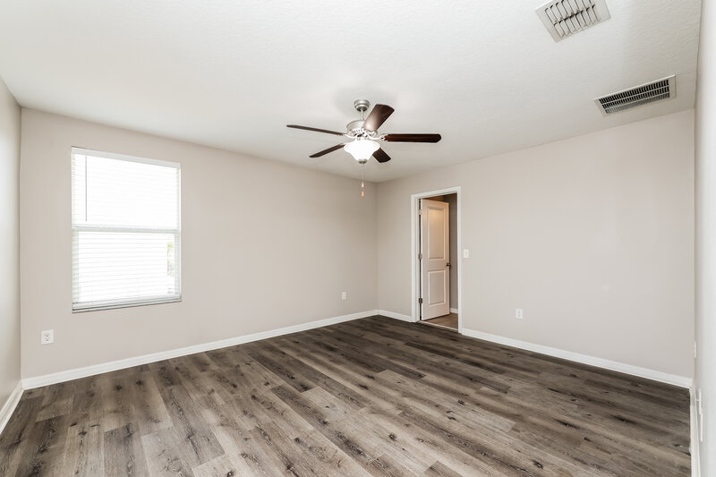 2,425/Mo, 15423 Dark Star Ln Ruskin, FL 33573 Main Bedroom View