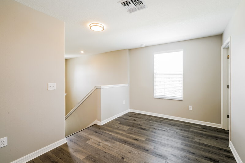 4,410/Mo, 15423 Dark Star Ln Ruskin, FL 33573 Loft View