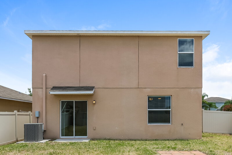 2,425/Mo, 15423 Dark Star Ln Ruskin, FL 33573 Rear View