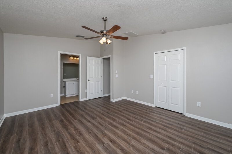 2,225/Mo, 17343 Mint Leaf Ln Land O Lakes, FL 34638 Main Bedroom View 2