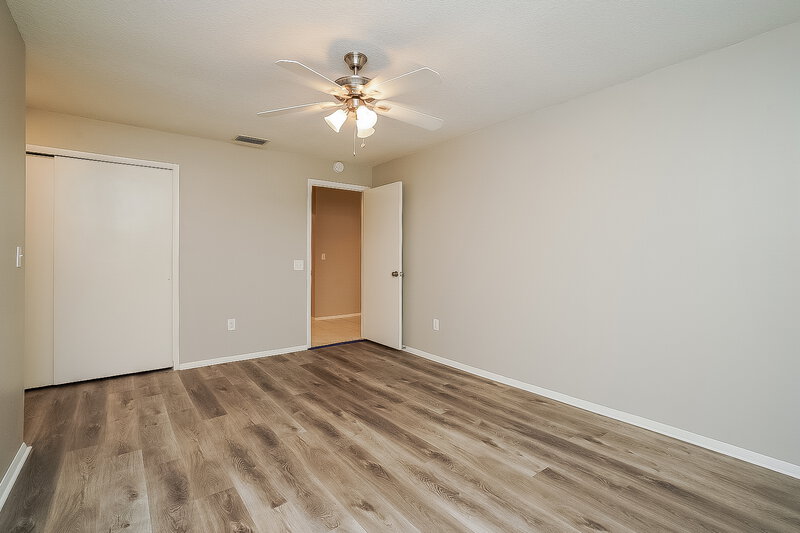 2,590/Mo, 1418 High Knoll Dr Brandon, FL 33511 Main Bedroom View 2