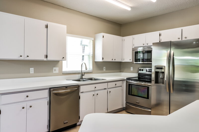 2,135/Mo, 5109 Corvette Dr Tampa, FL 33624 Kitchen View