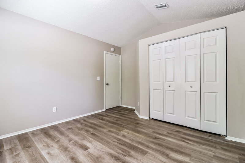 2,135/Mo, 5109 Corvette Dr Tampa, FL 33624 Bedroom View