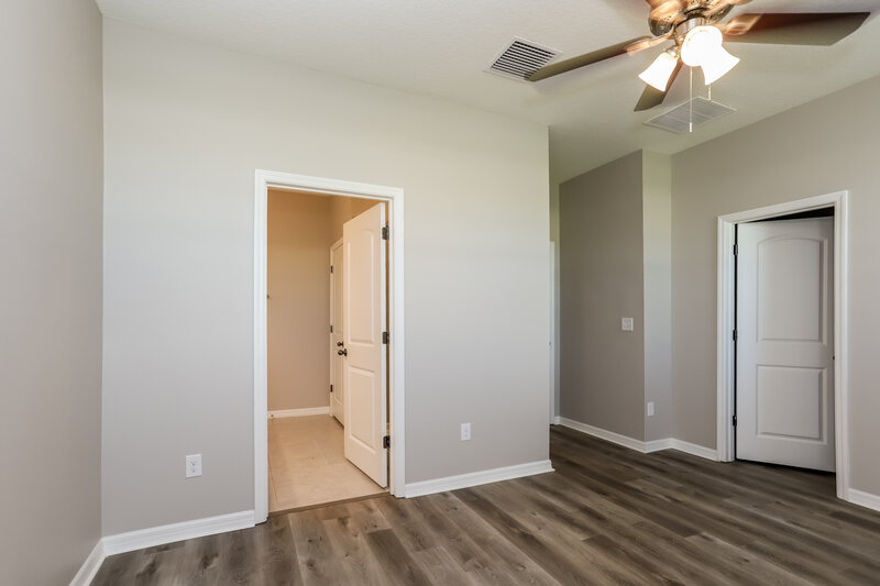 2,275/Mo, 11237 Gold Compass St Gibsonton, FL 33534 Main Bedroom View 2