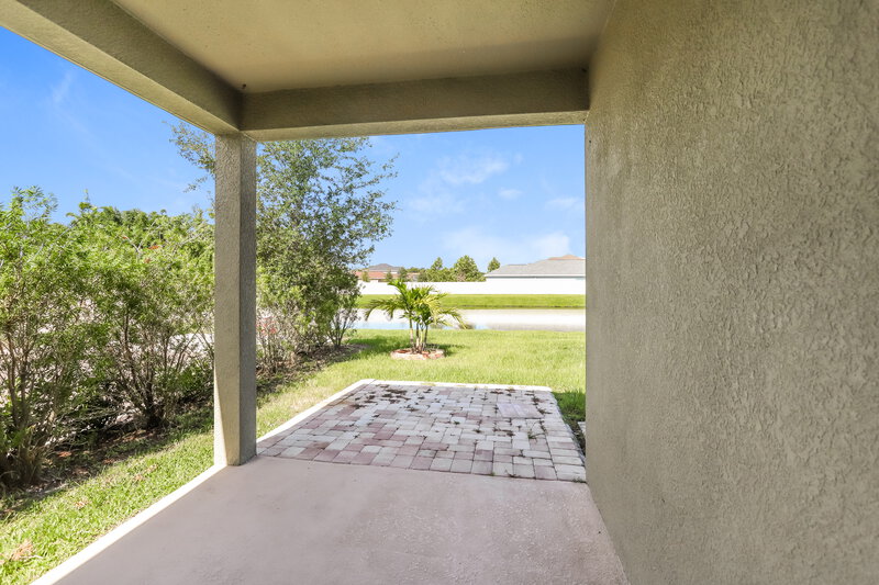 2,275/Mo, 11237 Gold Compass St Gibsonton, FL 33534 Rear View
