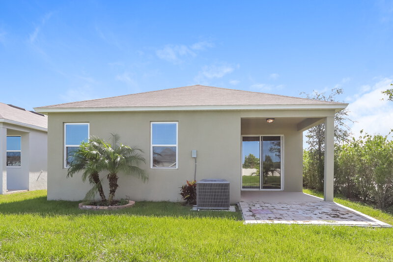 2,275/Mo, 11237 Gold Compass St Gibsonton, FL 33534 Rear View 2