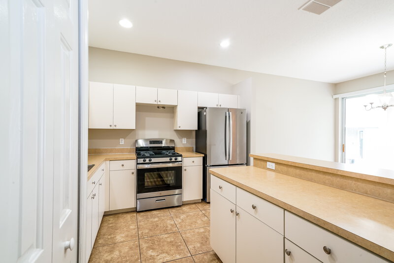 2,395/Mo, 2525 Deer Forest Dr Lutz, FL 33559 Kitchen View